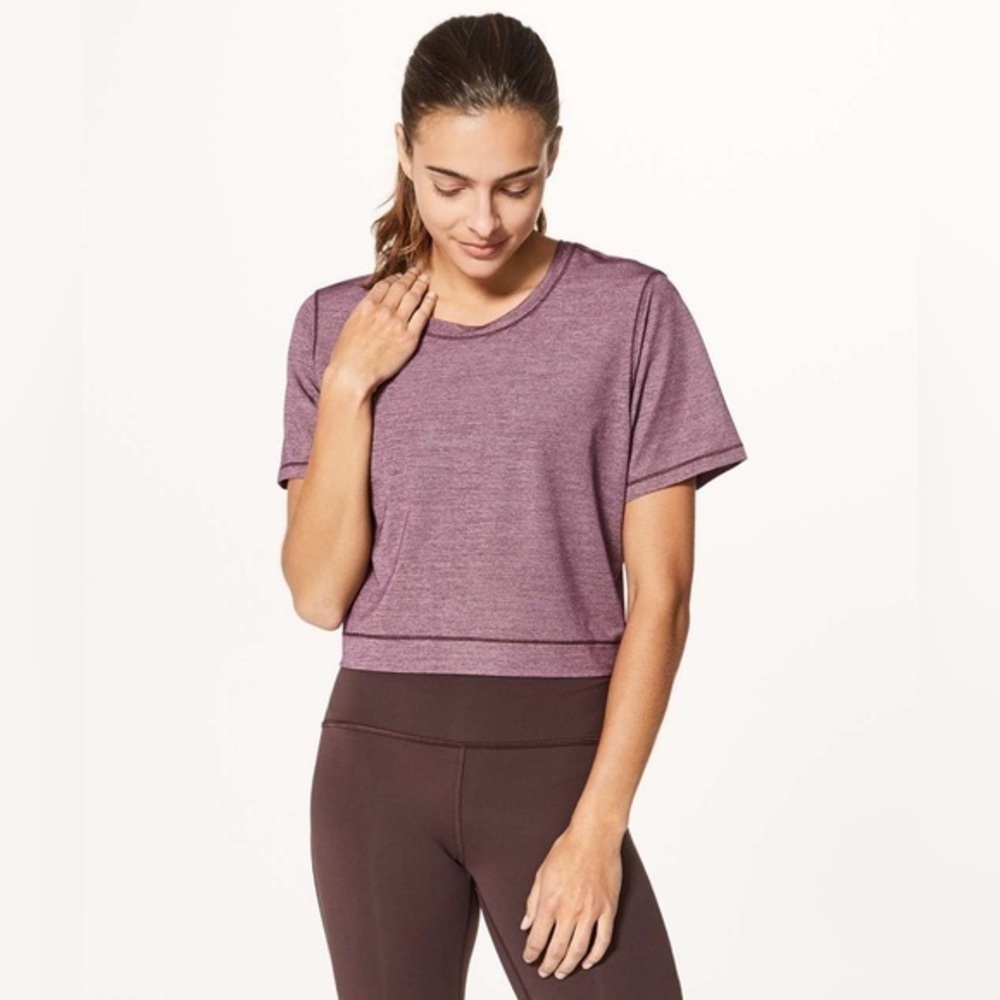 Lululemon Run The Day Short Sleeve Purple Crop Top Size 4
